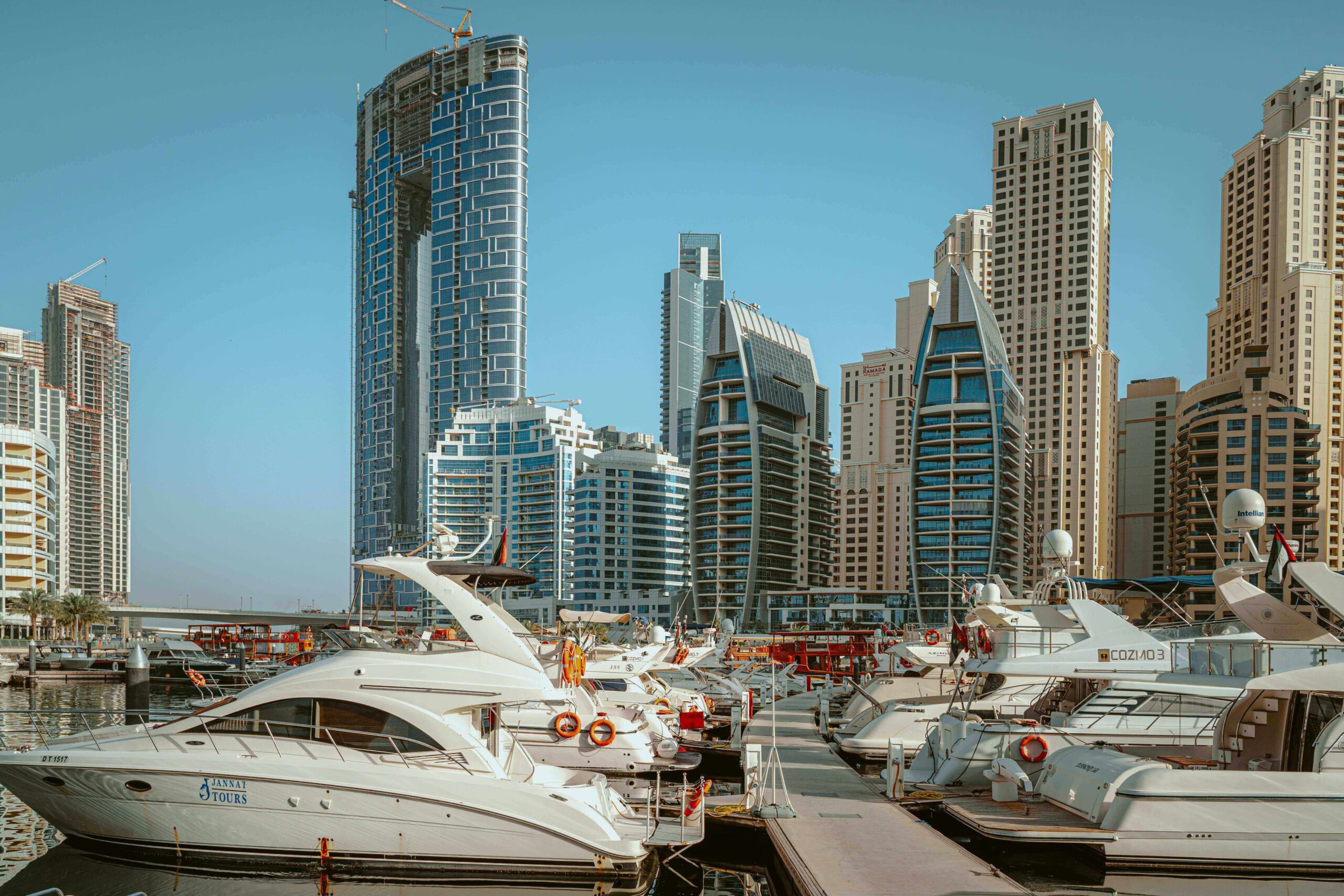 Dubai Marina: A Luxurious Waterfront Living Experience